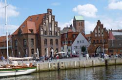 Wismar25_HafenmitWassertor_k