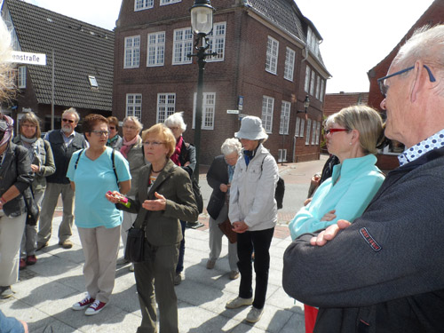 A-2017-otterndorf-vor-rathaus-007h