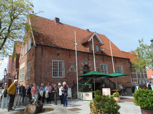 A-2017-otterndorf-vor-rathaus-035h